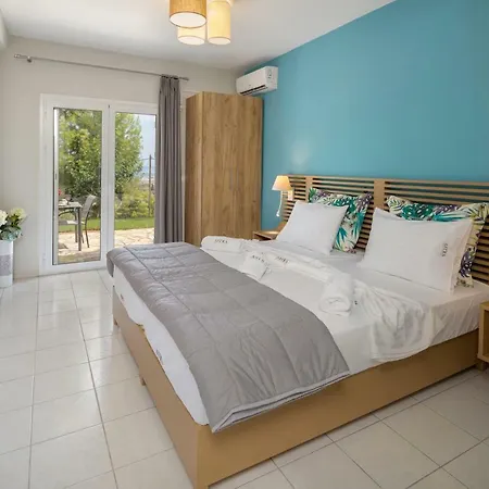 Astra Zante Villas קרי